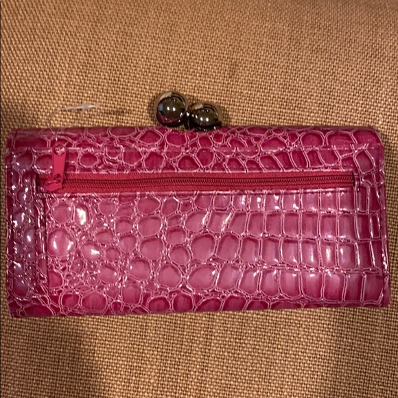 ~Claire’s~ Pink Wallet - Picture 4 of 4